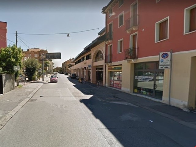 Locale commerciale Negozio in vendita a Vicenza (VI) 