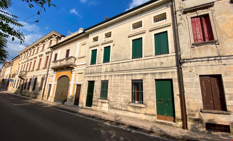 Appartamento a Thiene (VI) 